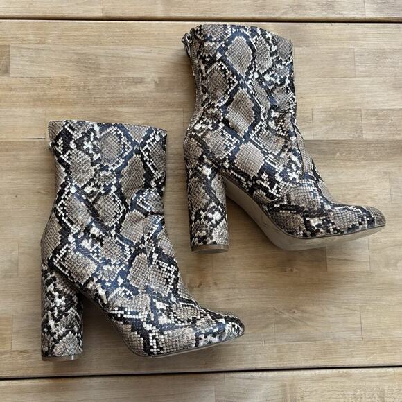 Just Fab Womens Snake Skin Pointed Estrella Zip Boots Size 9 - Picture 3 of 10